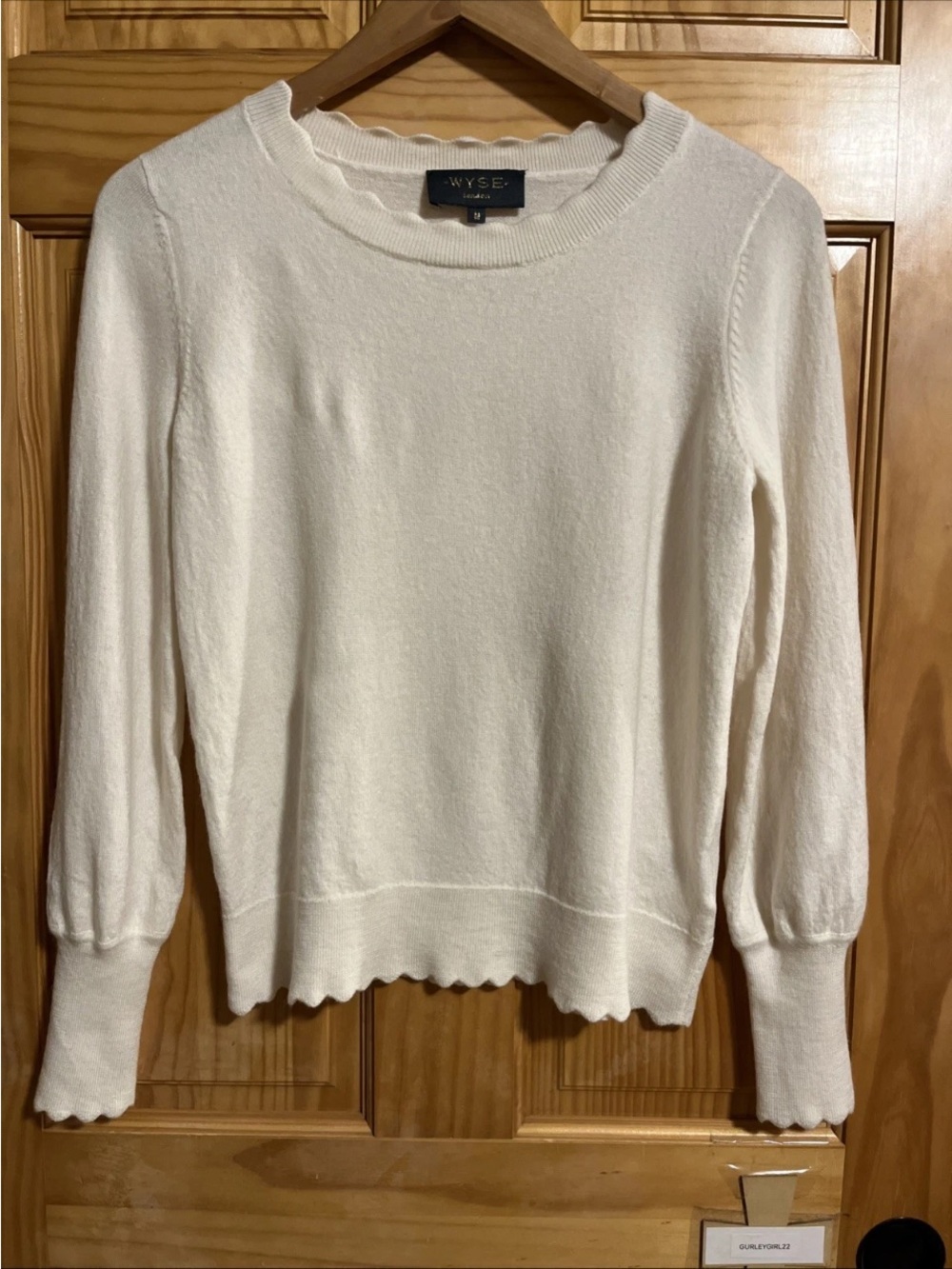 WYSE London Cream Scallop-Trim Cozy Knit Sweater M